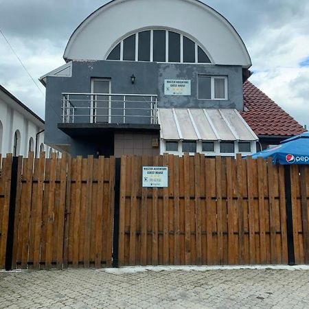 Master Adventure Guest House Vadu Crisului Exterior foto
