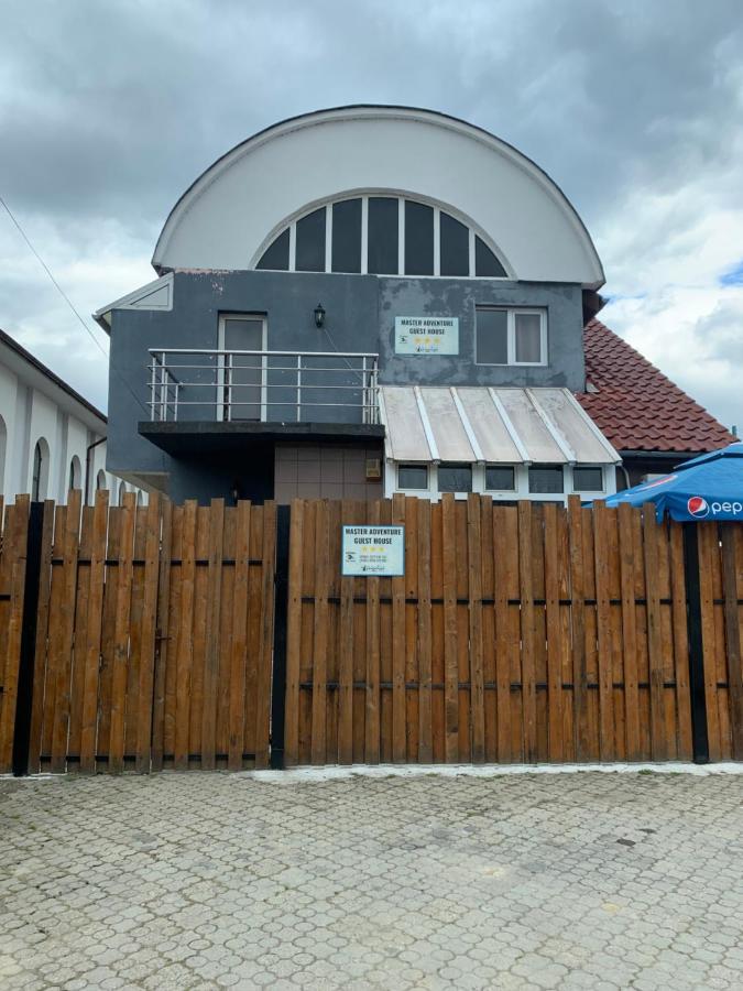 Master Adventure Guest House Vadu Crisului Exterior foto